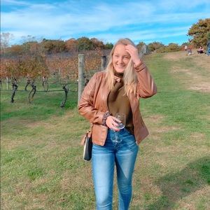 Meet your Posher, Cora